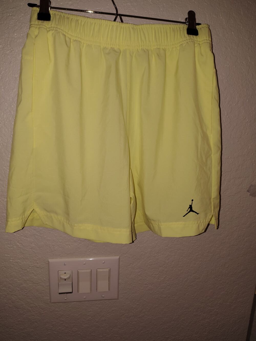 Jordan Sport Essentials M DriFIT Woven Shorts Citron Yellow